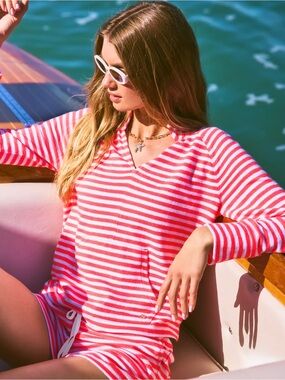 Lilly Pulitzer Cassi Popover terry sweatshirt beach lake